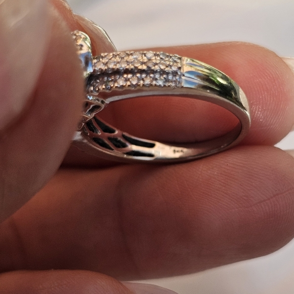 14kt White Gold and 1tcw Diamond Heart Ring - Picture 3 of 6